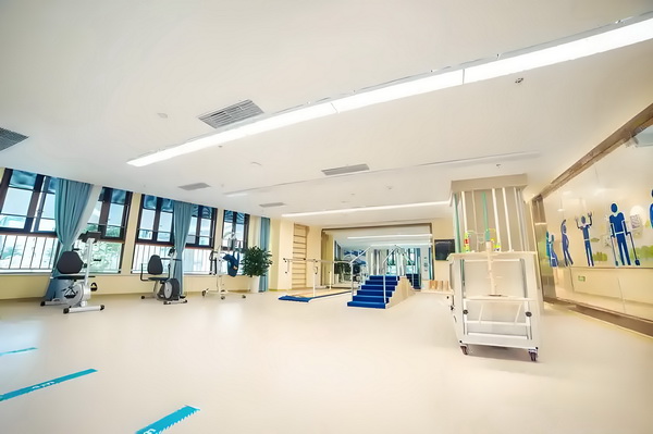 本科生怎样才能得到深圳户口_海外玩家热议邓紫棋S15：把她理解成华语乐坛的霉霉就好 邓某脚相加也上前对其拳